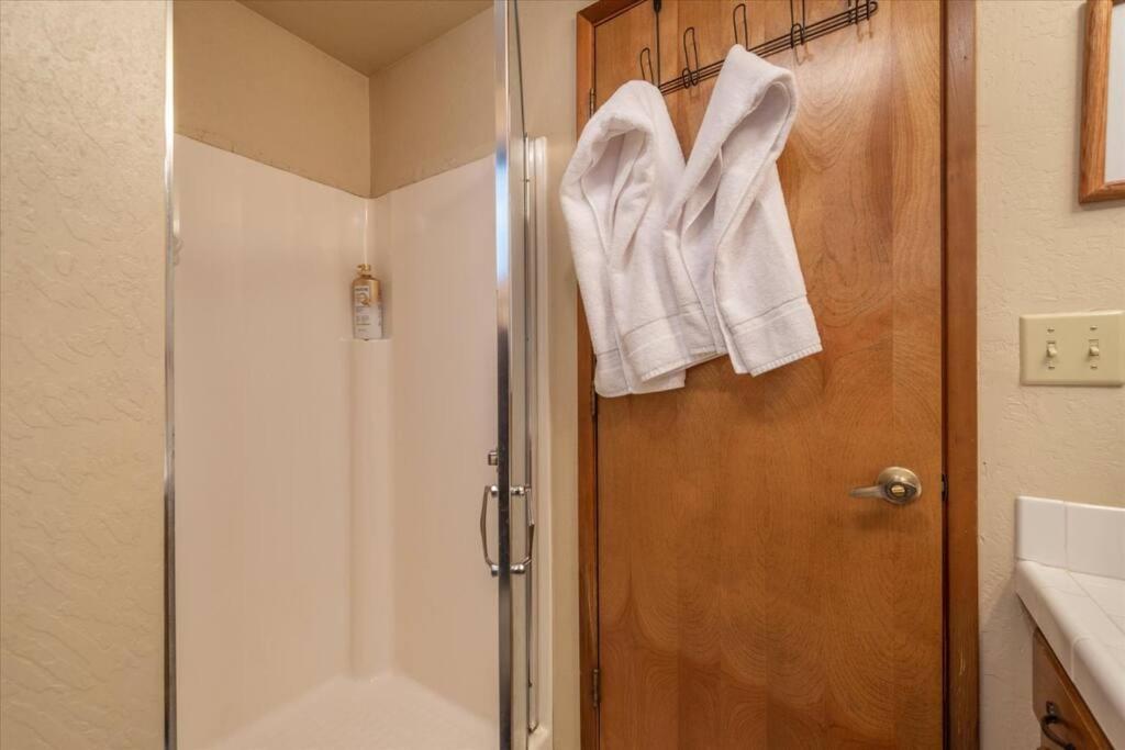 3Br Tahoe Donner Cabin With Hoa Perks Like Pools Hot-Tub Minutes To Trails Lake Golf Truckee Exterior foto