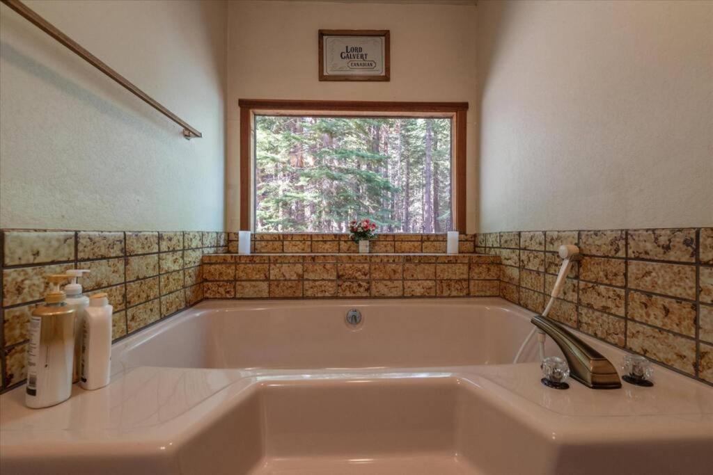 3Br Tahoe Donner Cabin With Hoa Perks Like Pools Hot-Tub Minutes To Trails Lake Golf Truckee Exterior foto